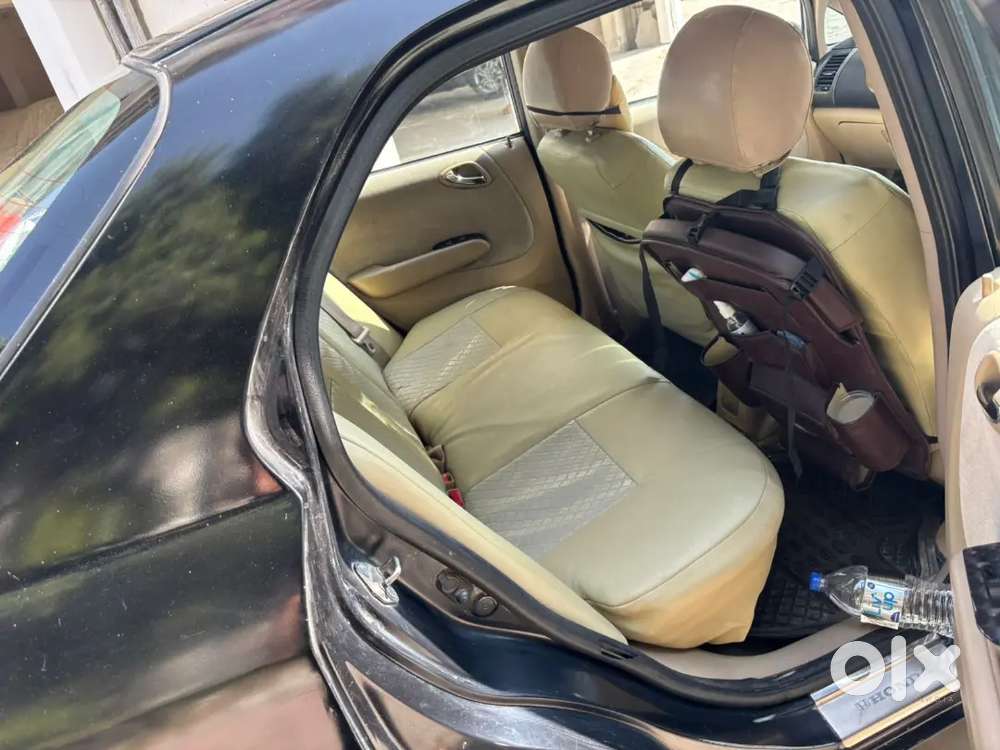 Honda City Zx 2006 Cng & Petrol Well Maintained