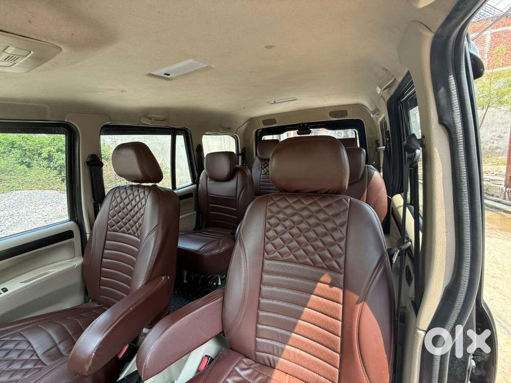 Mahindra Scorpio Classic 2023 Diesel 68000 Km Driven