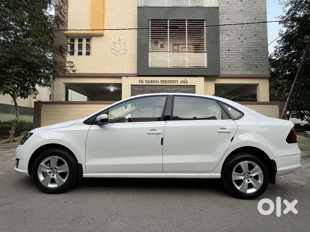 Skoda Rapid 1.0 Ambition Tsi At, 2020, Petrol