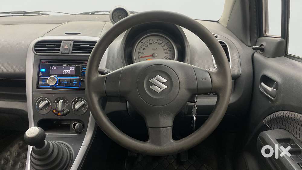Maruti Suzuki Ritz Vxi, 2015, Petrol