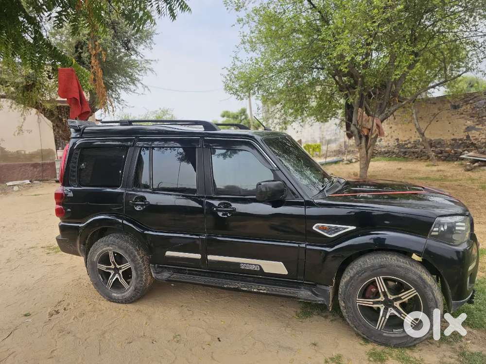 Mahindra Scorpio 2017 Diesel Well Maintained