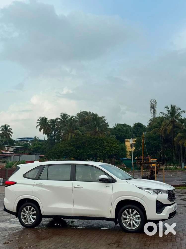 Toyota Innova Hycross 2026 Petrol Strong Hybrid H-ev
