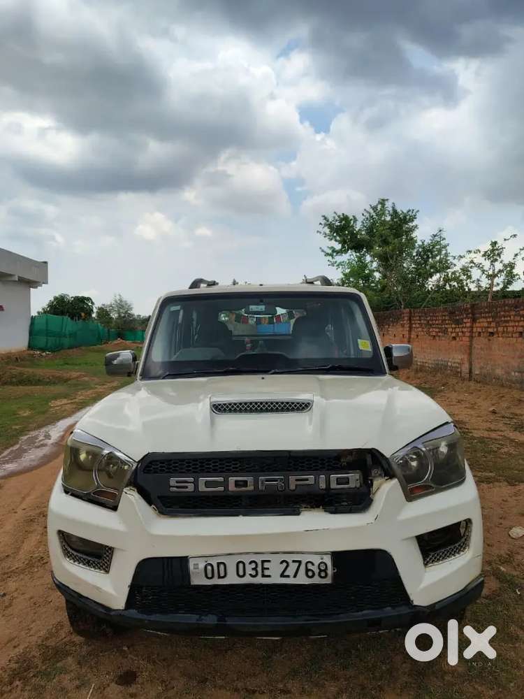Car Lena Hai