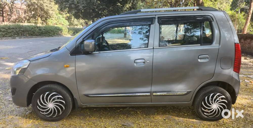 Maruti Suzuki Wagon R 1.0 Vxi Amt, 2017, Petrol