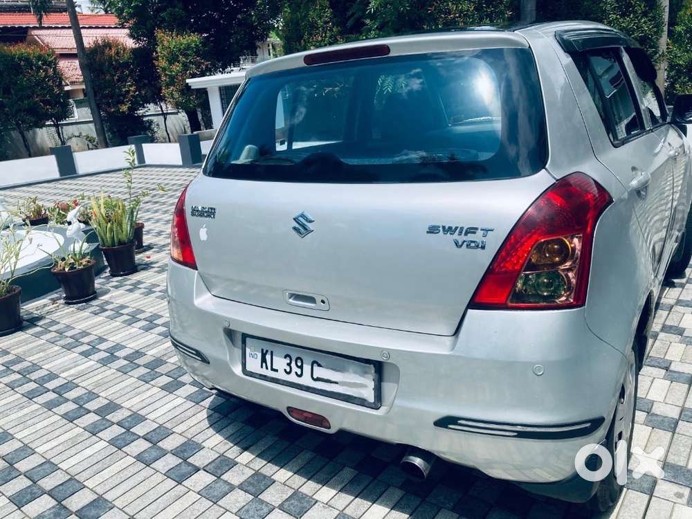 Suzuki Swift Car  For Sale . In Good Working Condition