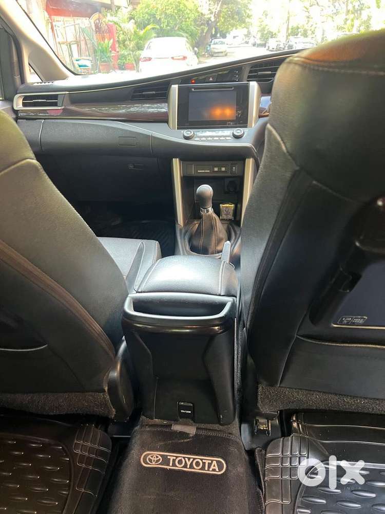 Toyota Innova Crysta 2.4 Zx Mt, 2018, Diesel