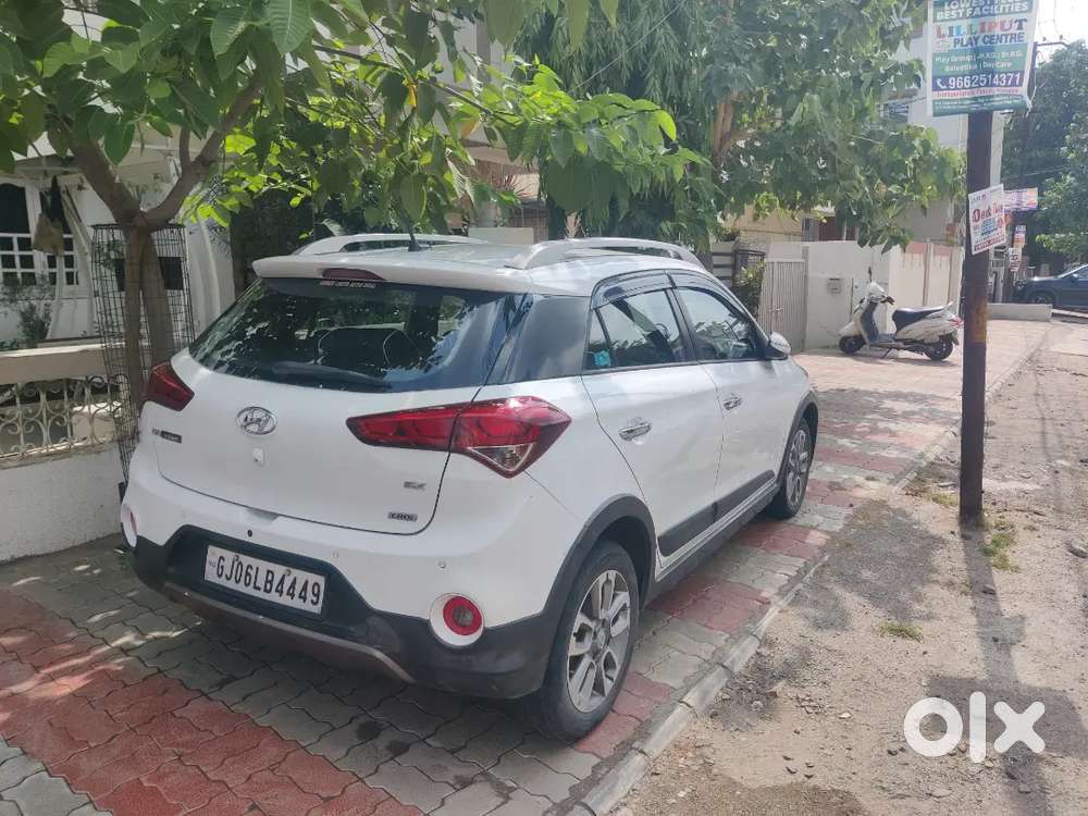 Hyundai I20 Active 2017 Diesel Well Maintained