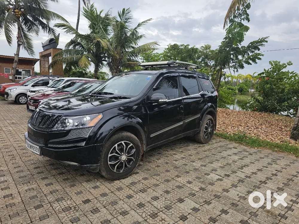 Mahindra XUV500 Diesel 2WD 2015