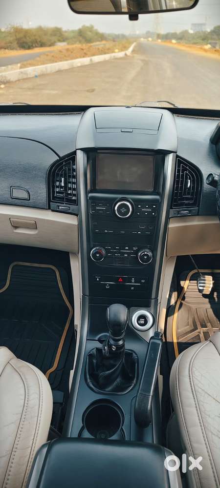 Mahindra Xuv500 2.2 W10, 2015, Diesel