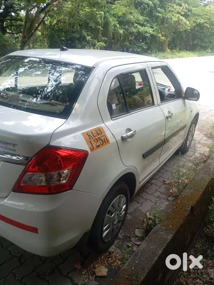 Maruti Suzuki Dzire 2016 Diesel 232500 Km Driven