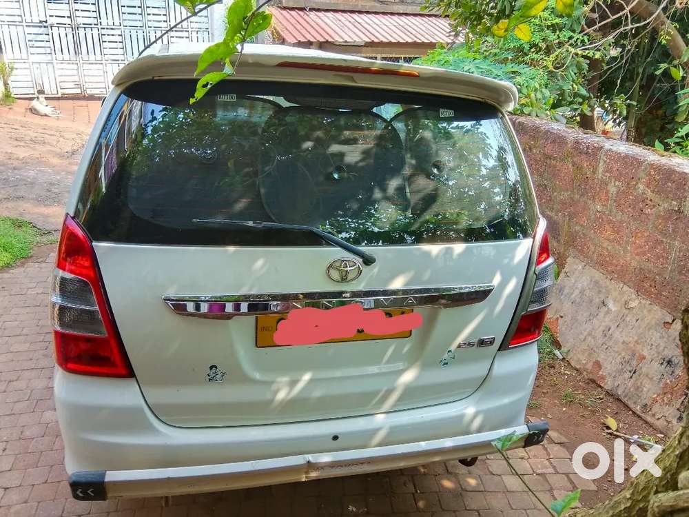 Toyota Innova 2012 Diesel Manual 8 Seater
