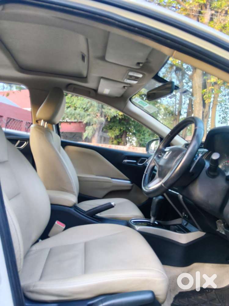Honda City V At Sunroof, 2017, Petrol