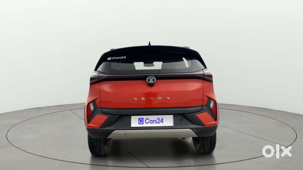 Tata Nexon Fearless Plus S Purple 1.5 Revotorq Diesel 6amt Dual Tone..