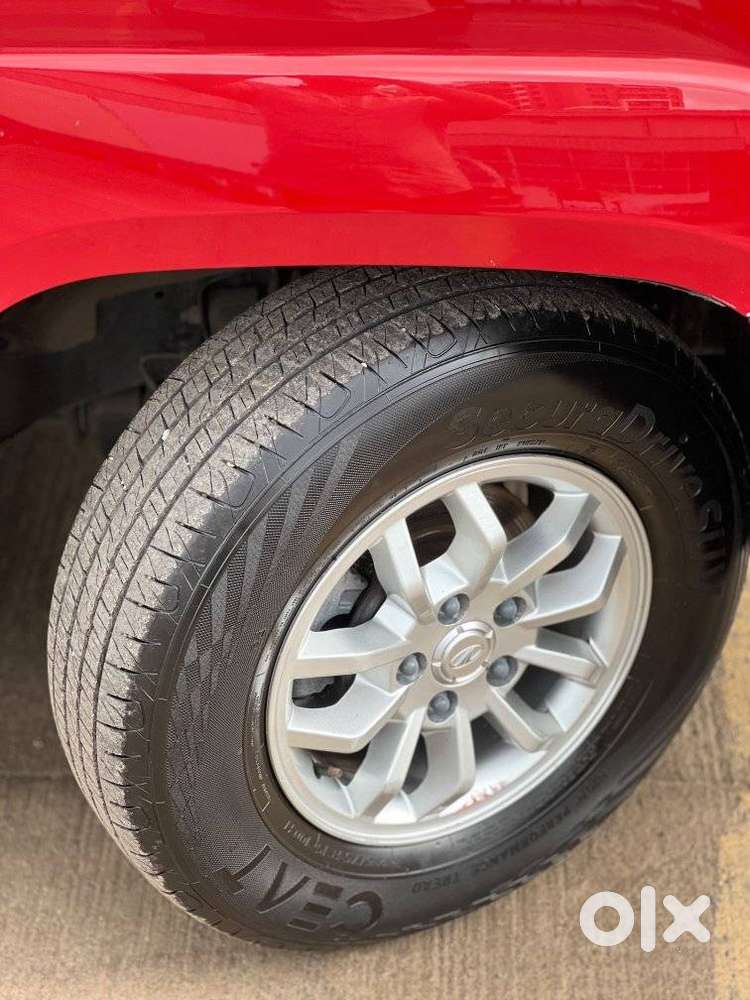 Mahindra Tuv 300 T8, 2016, Diesel