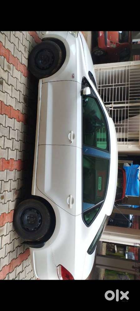 Volkswagen Vento Petrol Trendline, 2011, Petrol