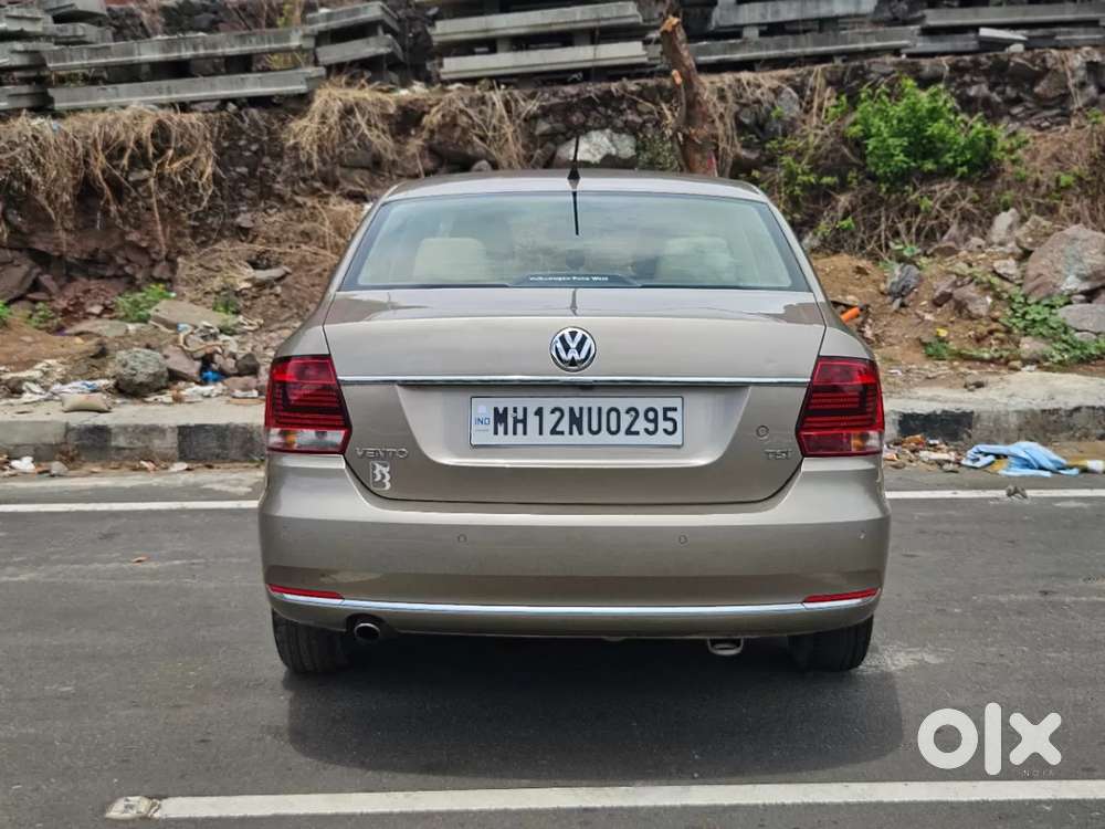 Volkswagen Vento 1.2 Tsi Highline Plus At, 2017, Petrol
