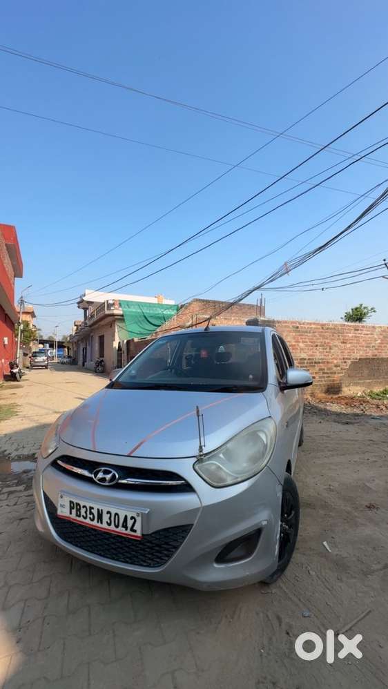 Hyundai Petrol Manual 2011