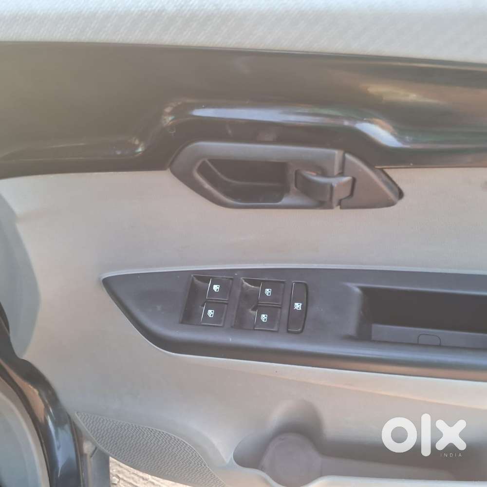 Mahindra Kuv 100 2016-2017 Mfalcon D75 K6 Plus, 2016, Diesel