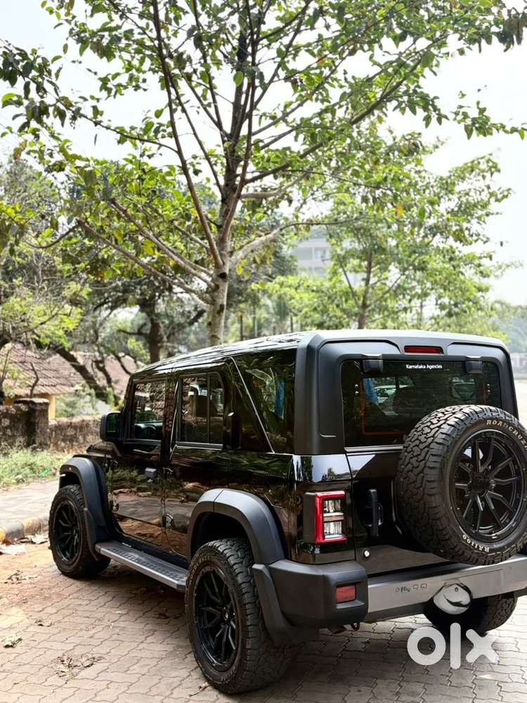 Mahindra Thar Roxx Petrol 2025