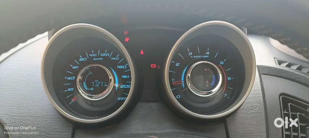 Mahindra Xuv500 2017 Diesel 72000 Km Driven