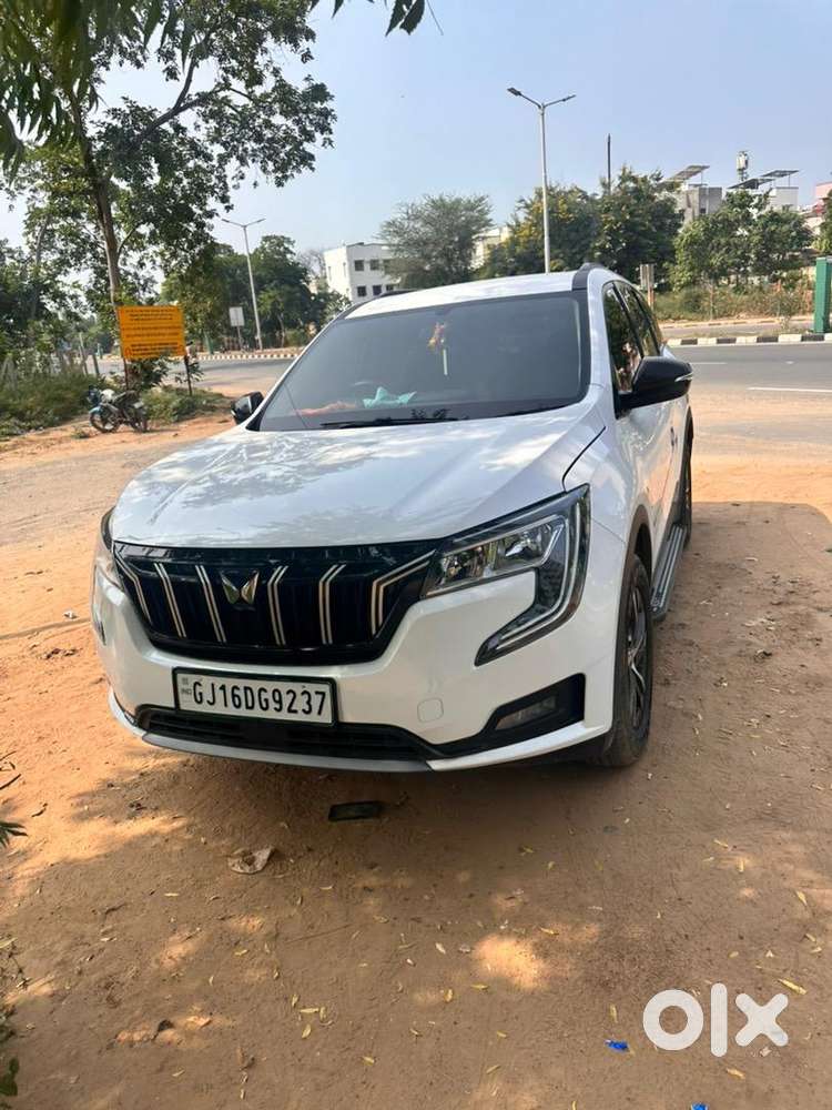 Mahindra Xuv700 2023 Petrol Well Maintained