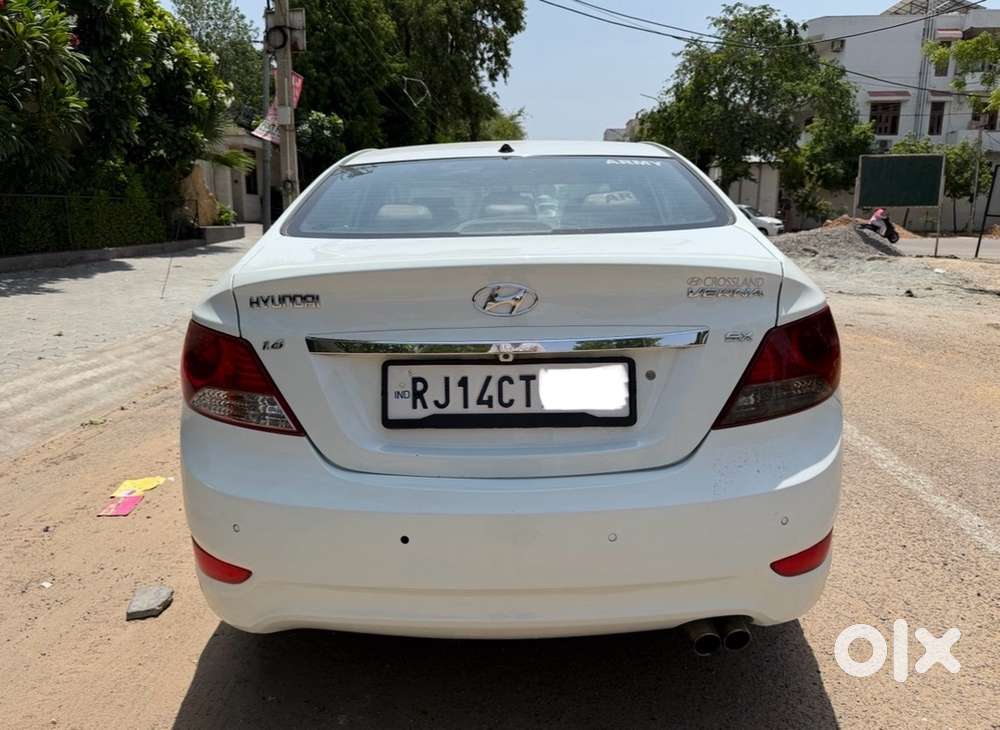 Hyundai Fluidic Verna 2013