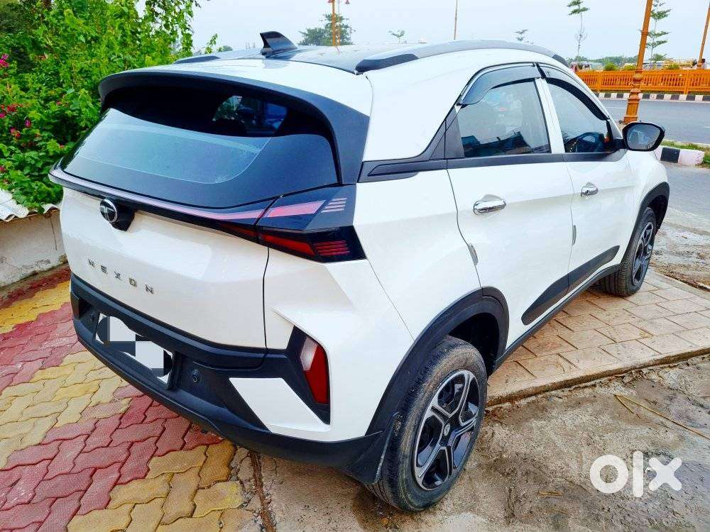 Tata Nexon, 2024, Diesel