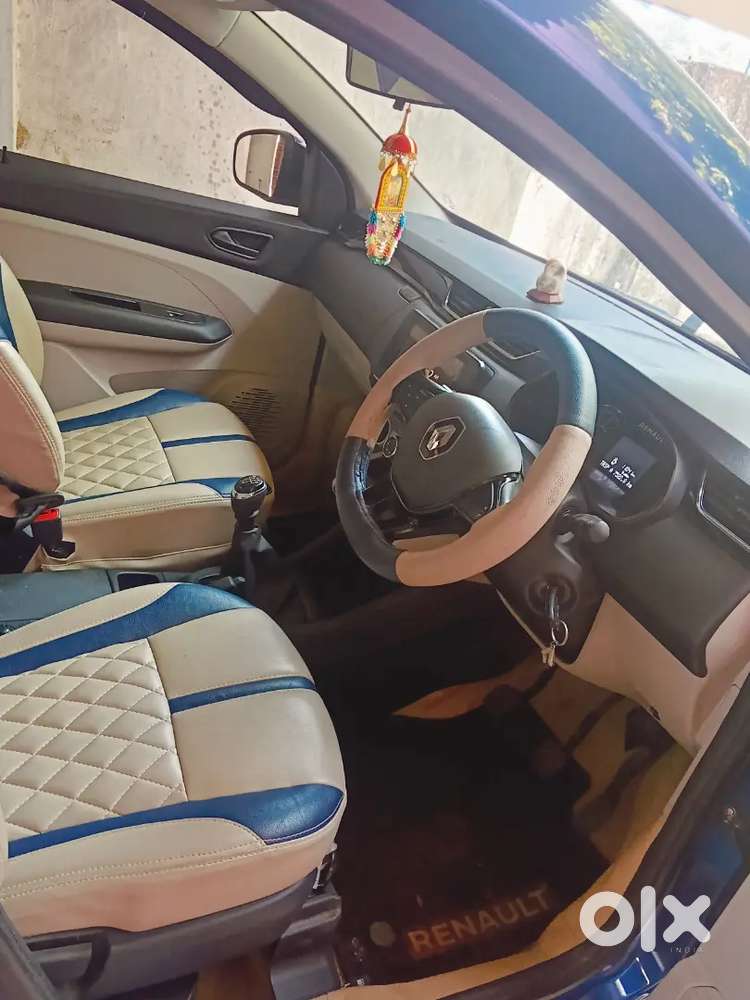 Renault Triber 2023 Car