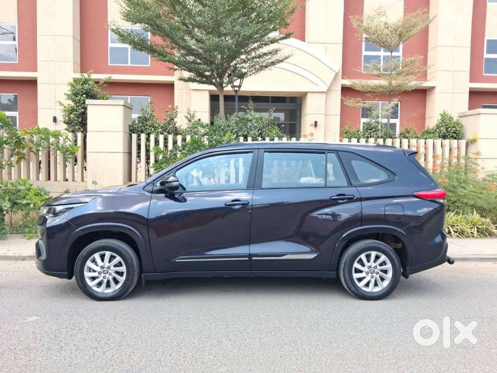 Toyota Innova Hycross Gx (o), 2024, Petrol
