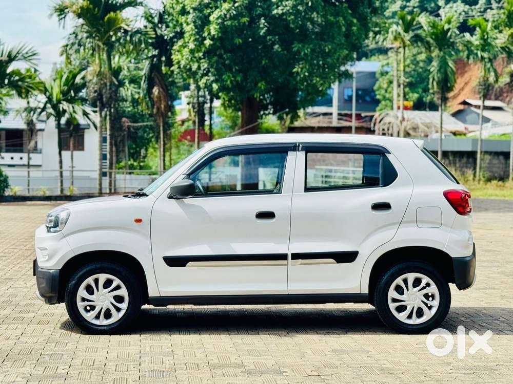 Maruti Suzuki S-presso Vxi, 2023, Petrol