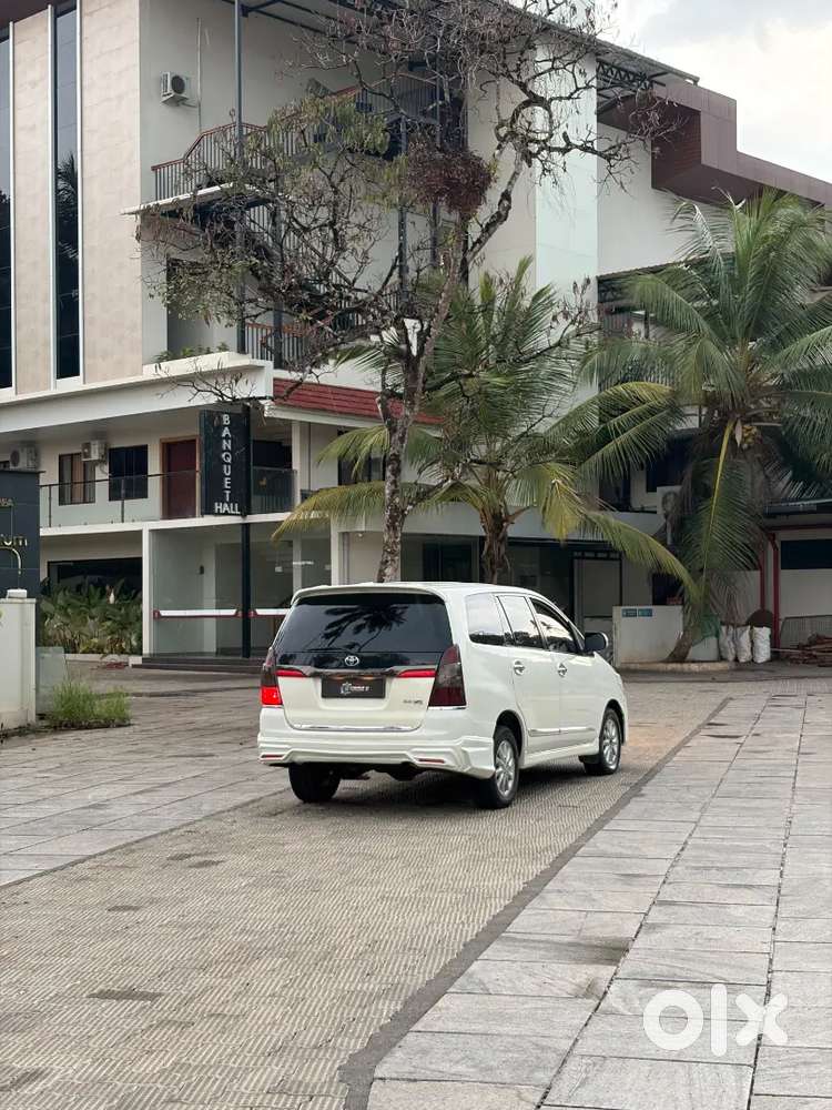 Toyota Innova Diesel 2013 Variant High Quality