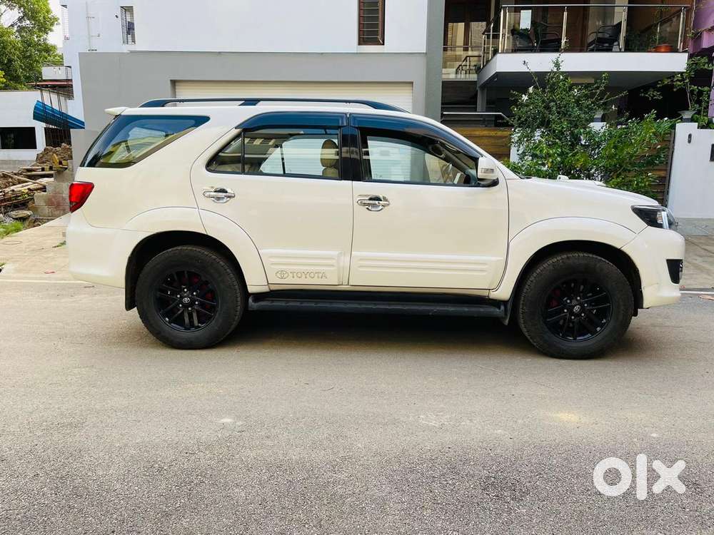 Toyota Fortuner 3.0 4x2 Automatic, 2013, Diesel