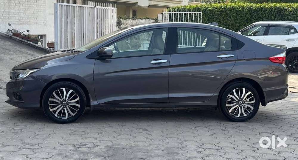 Honda City Zx Automatic Cvt 2017, 39500 Kms Chandigarh Registration.