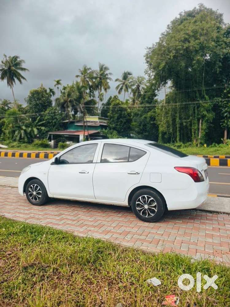 Nissan Sunny, 2012, Diesel