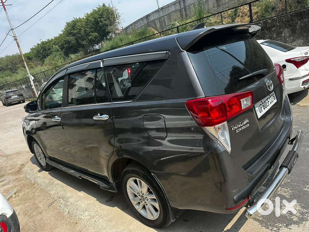Toyota Innova Crysta 2017