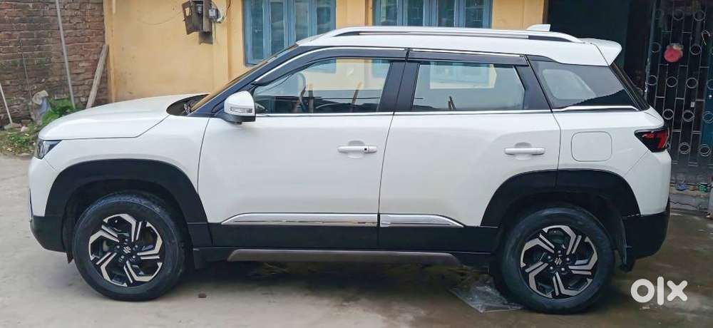 Maruti Suzuki Brezza 1.5 Zxi Plus Smart Hybrid, 2023, Petrol
