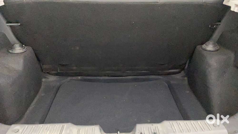 Tata Altroz 1.2 Xe, 2020, Petrol