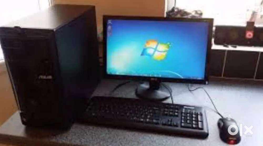 HP Desktop Computer with Windows 7 – Complete Setup at Great Price!