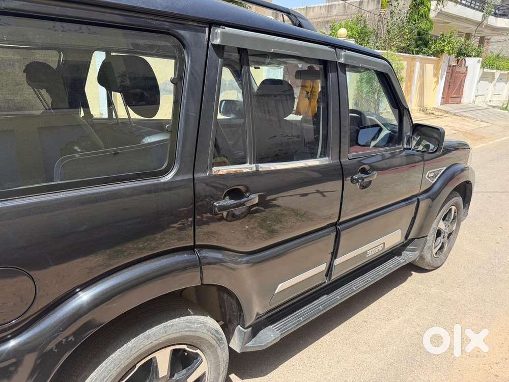 Mahindra Diesel Car 2022