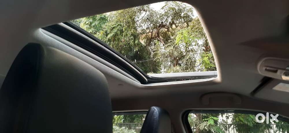 Maruti Suzuki Vitara Brezza Zxi + At, 2025, Petrol