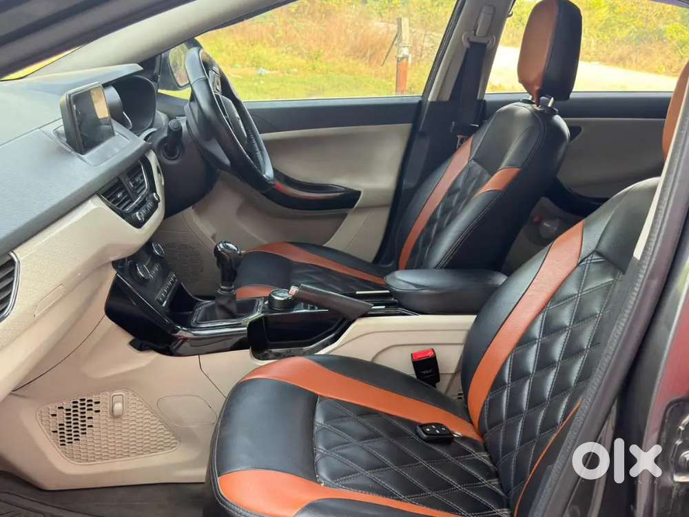 Nexon Xz Plus Sunroof Excellent Condition