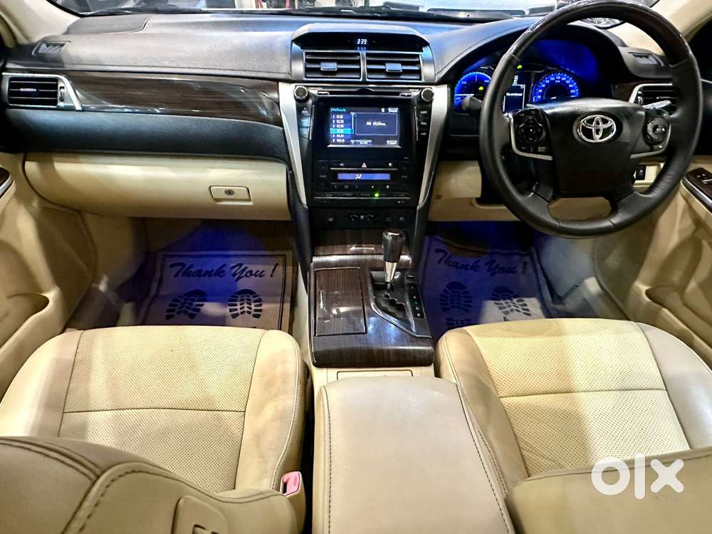 Toyota Camry 2.5 Hybrid, 2016