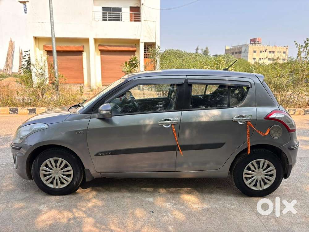Maruti Suzuki Swift Vxi Optional, 2016, Petrol