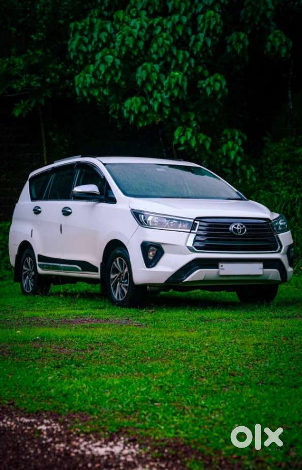 Toyota Innova Crysta [2020-ongoing] 2.4 Gx At 7 Str, 2021, Diesel