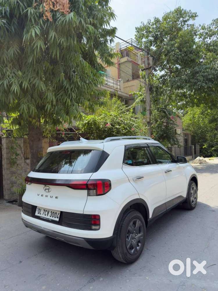 Hyundai Venue S 1.2 Petrol, 2023, Petrol