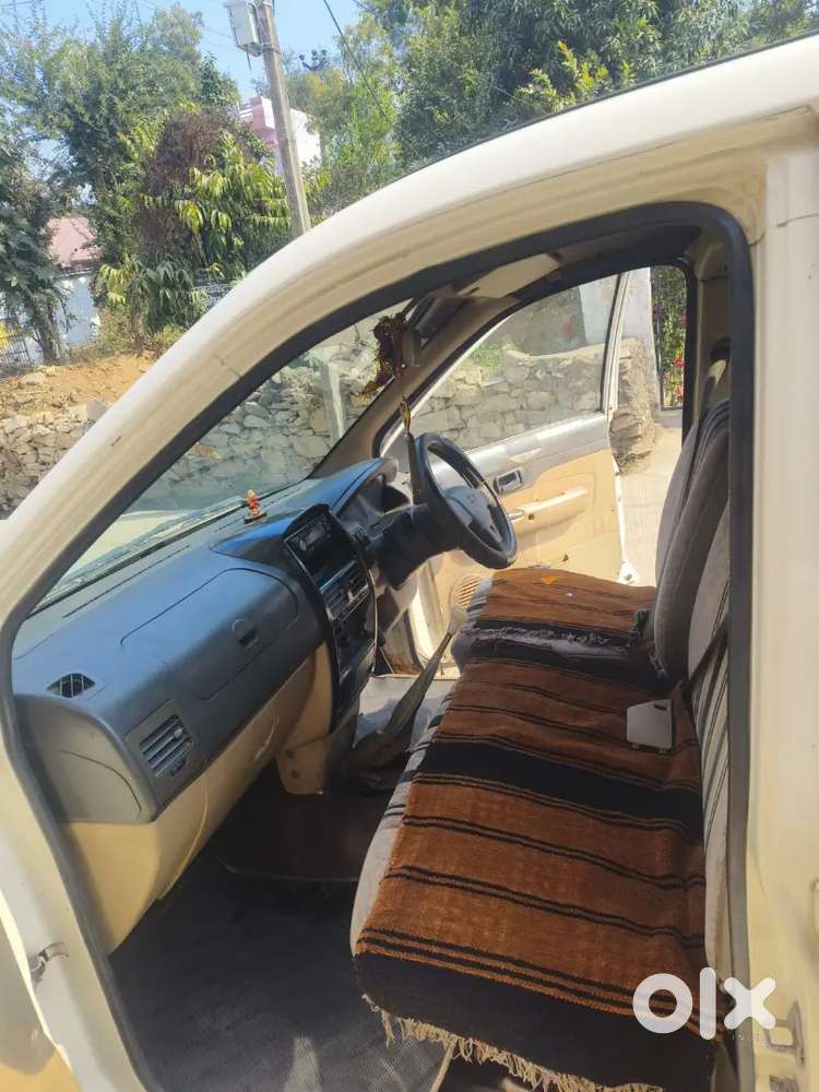 Chevrolet Tavera 2015