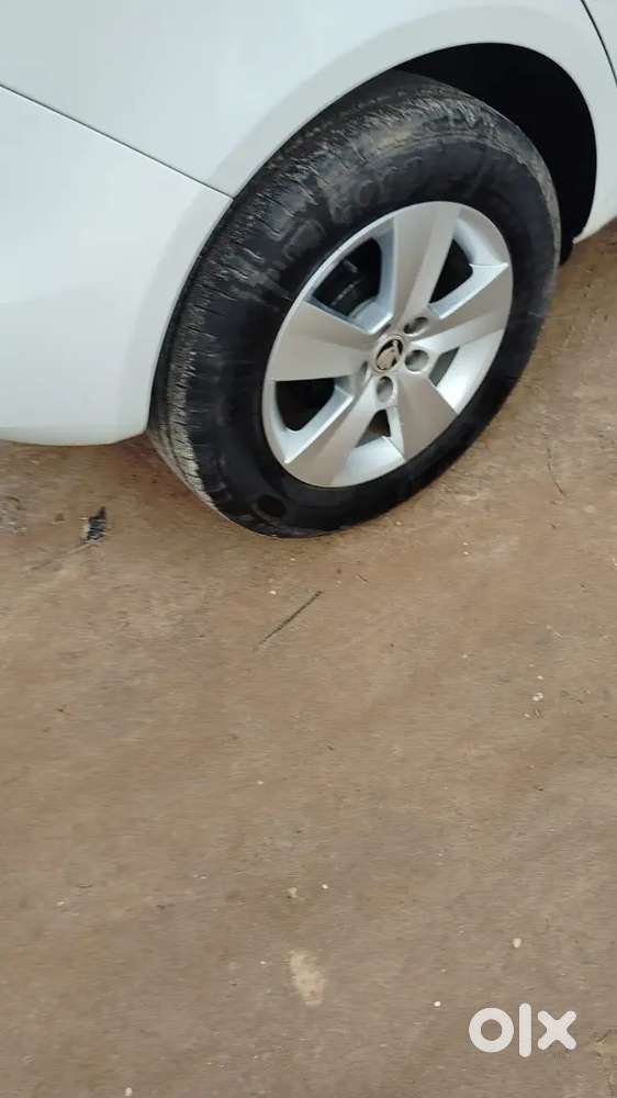 Skoda Fabia 2010 Petrol 42000 Km Driven