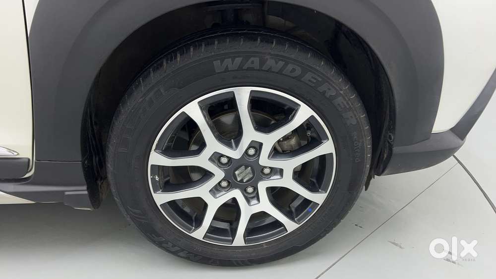 Maruti Suzuki Xl6 1.5 Alpha At, 2022, Petrol