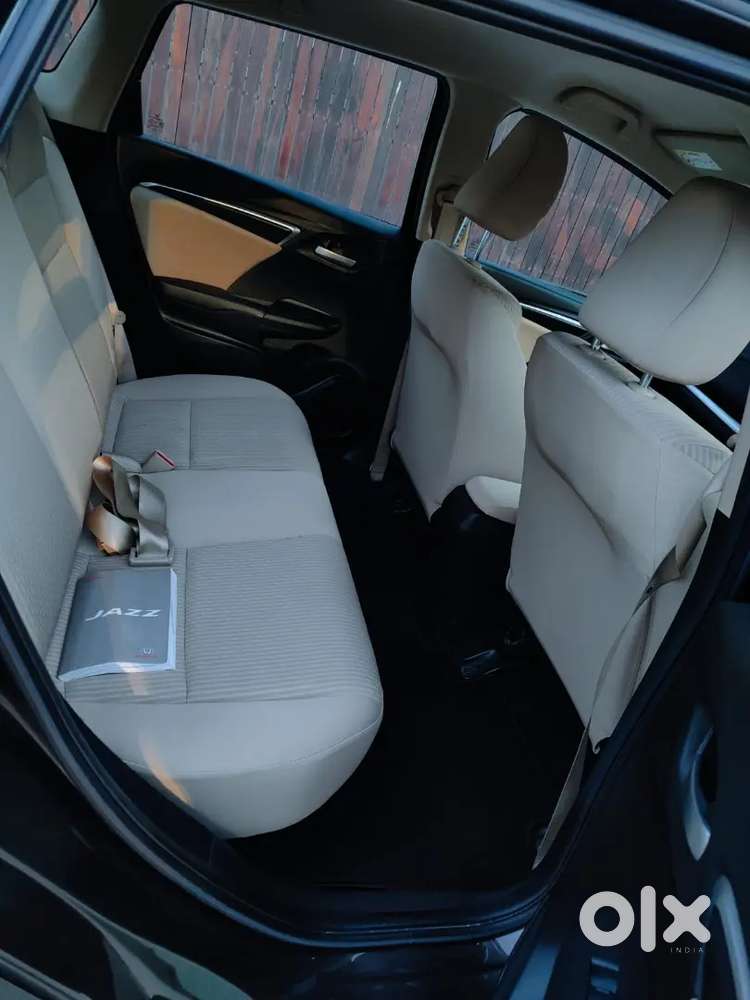 Honda Jazz Vx Cvt 2022 Automatic, Excellent Condition