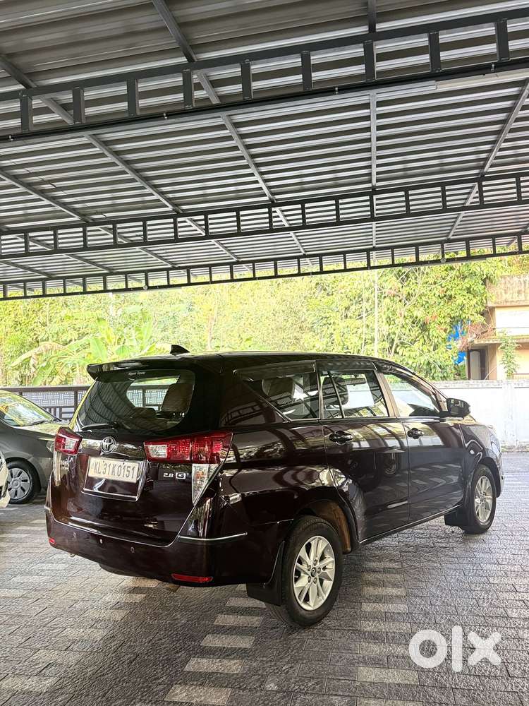 Toyota Innova Crysta 2.8 Gx At 8s, 2016, Diesel